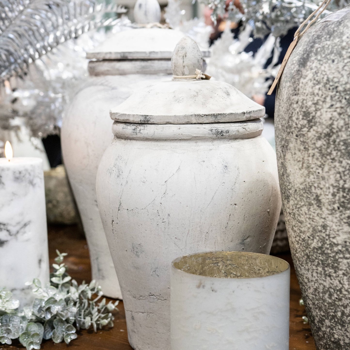 https://www.hill-interiors.com/images/giant/20730-b.jpg