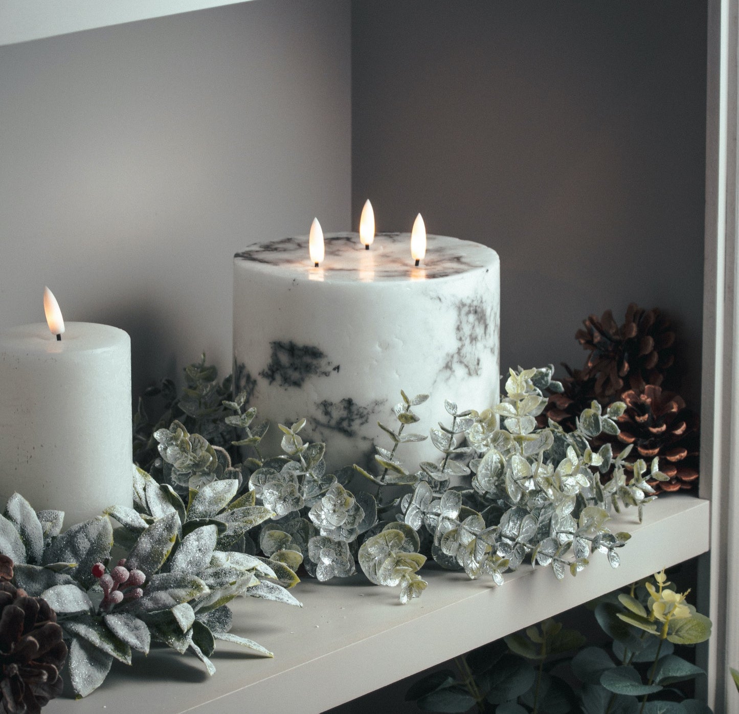 https://www.hill-interiors.com/images/giant/20886-c.jpg