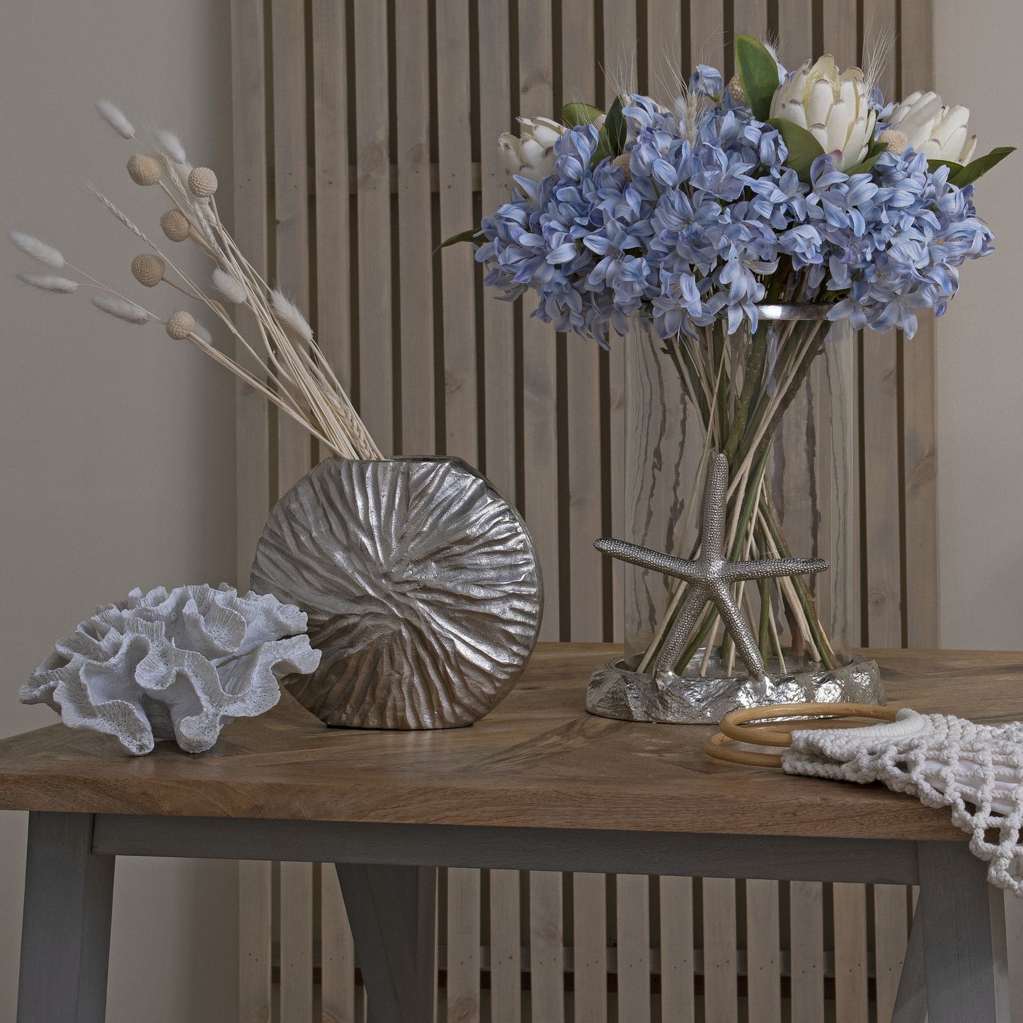https://www.hill-interiors.com/images/giant/20888-d.jpg