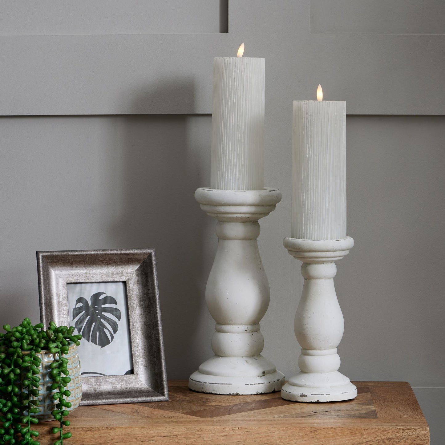 https://www.hill-interiors.com/images/giant/22259-d.jpg