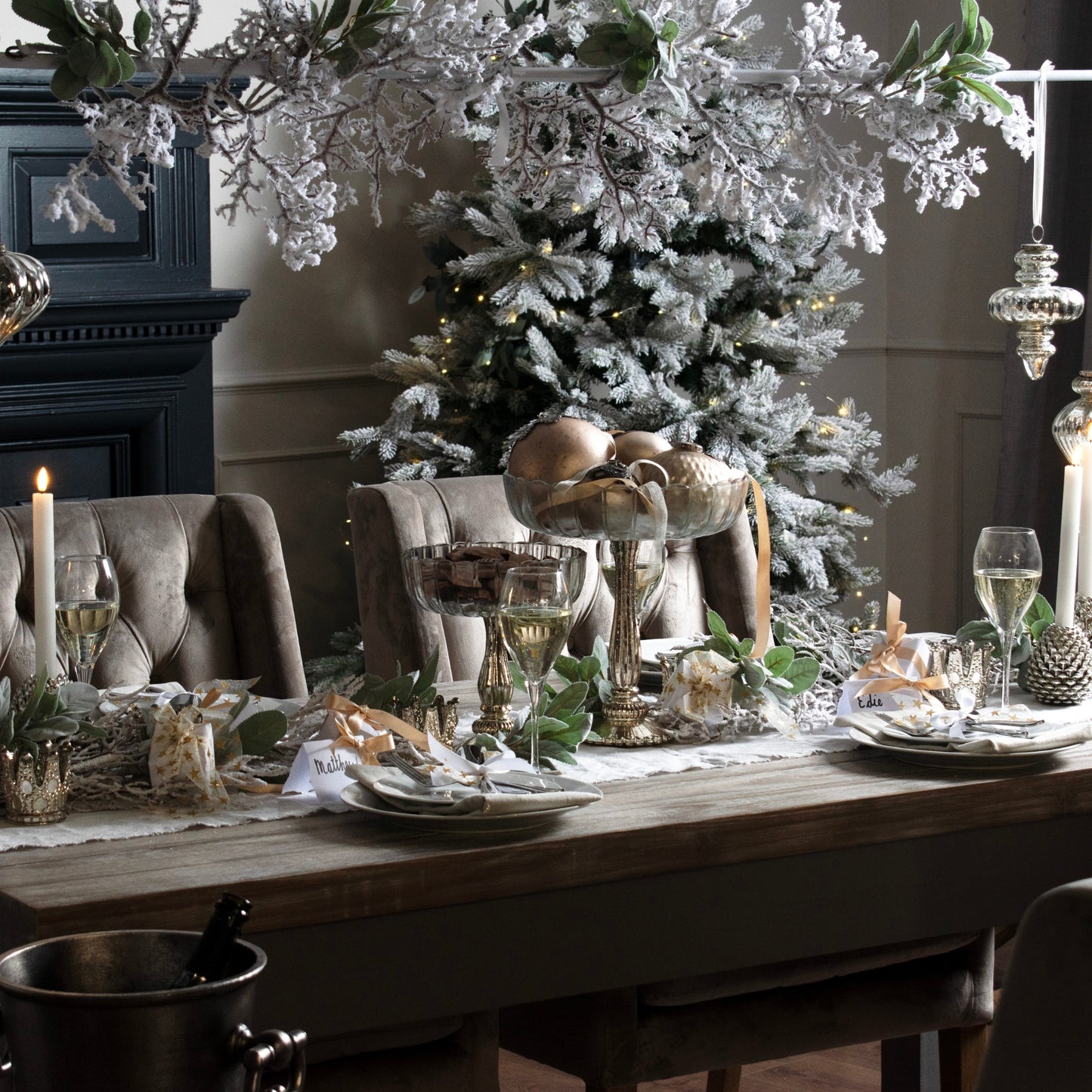 https://www.hill-interiors.com/images/giant/22399-d.jpg