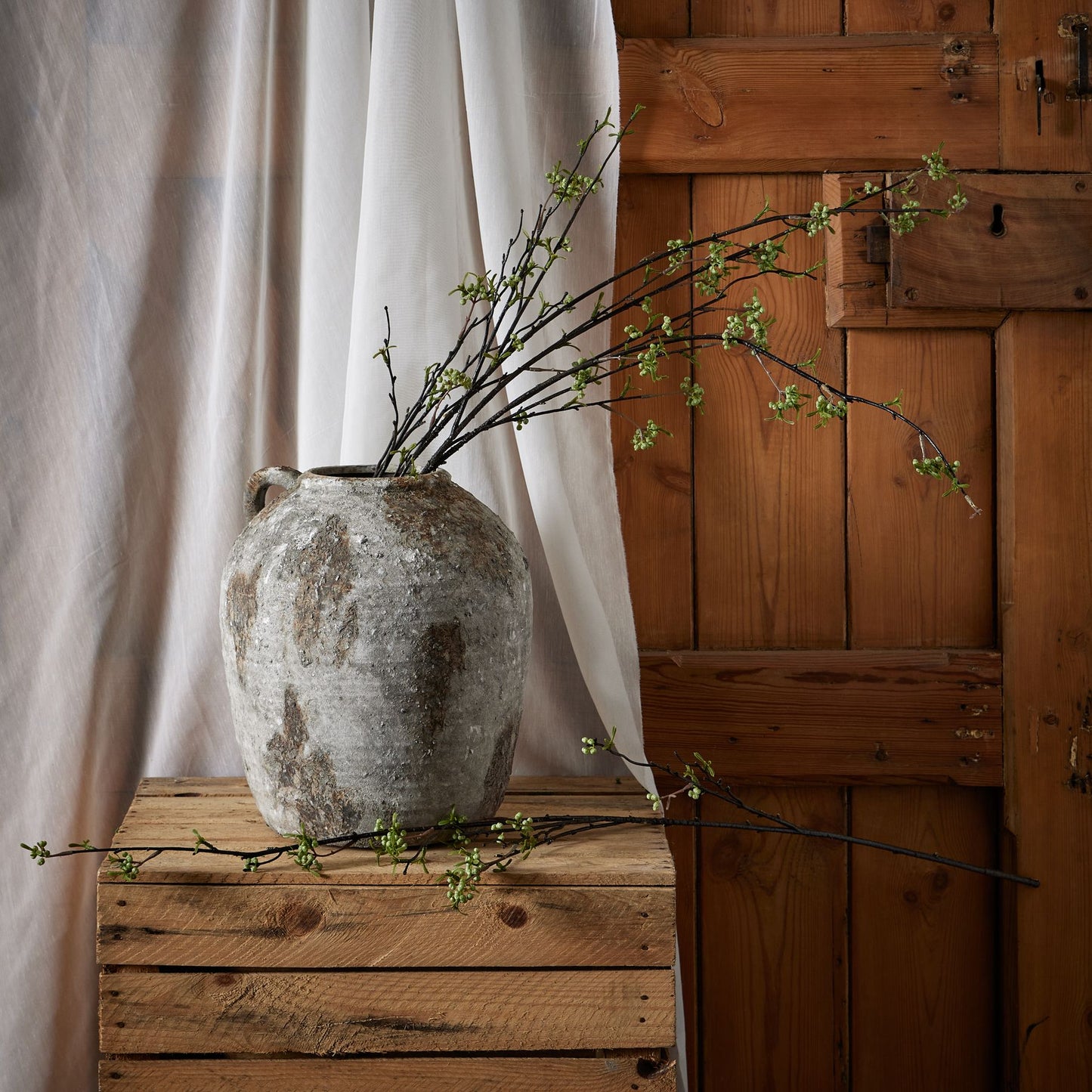 https://www.hill-interiors.com/images/giant/22619-b.jpg