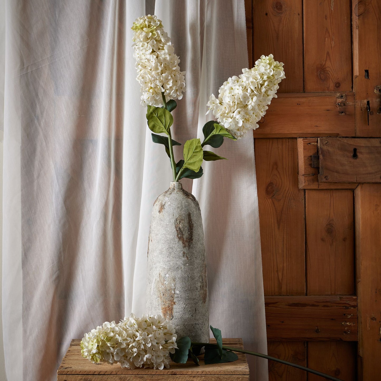 https://www.hill-interiors.com/images/giant/22624-b.jpg