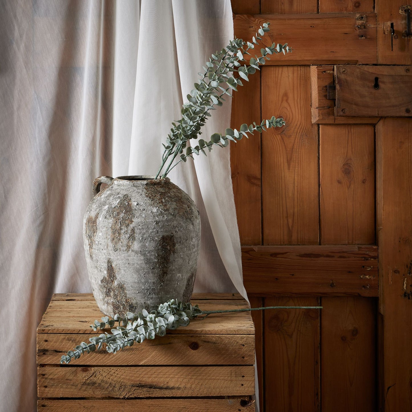 https://www.hill-interiors.com/images/giant/22637-b.jpg