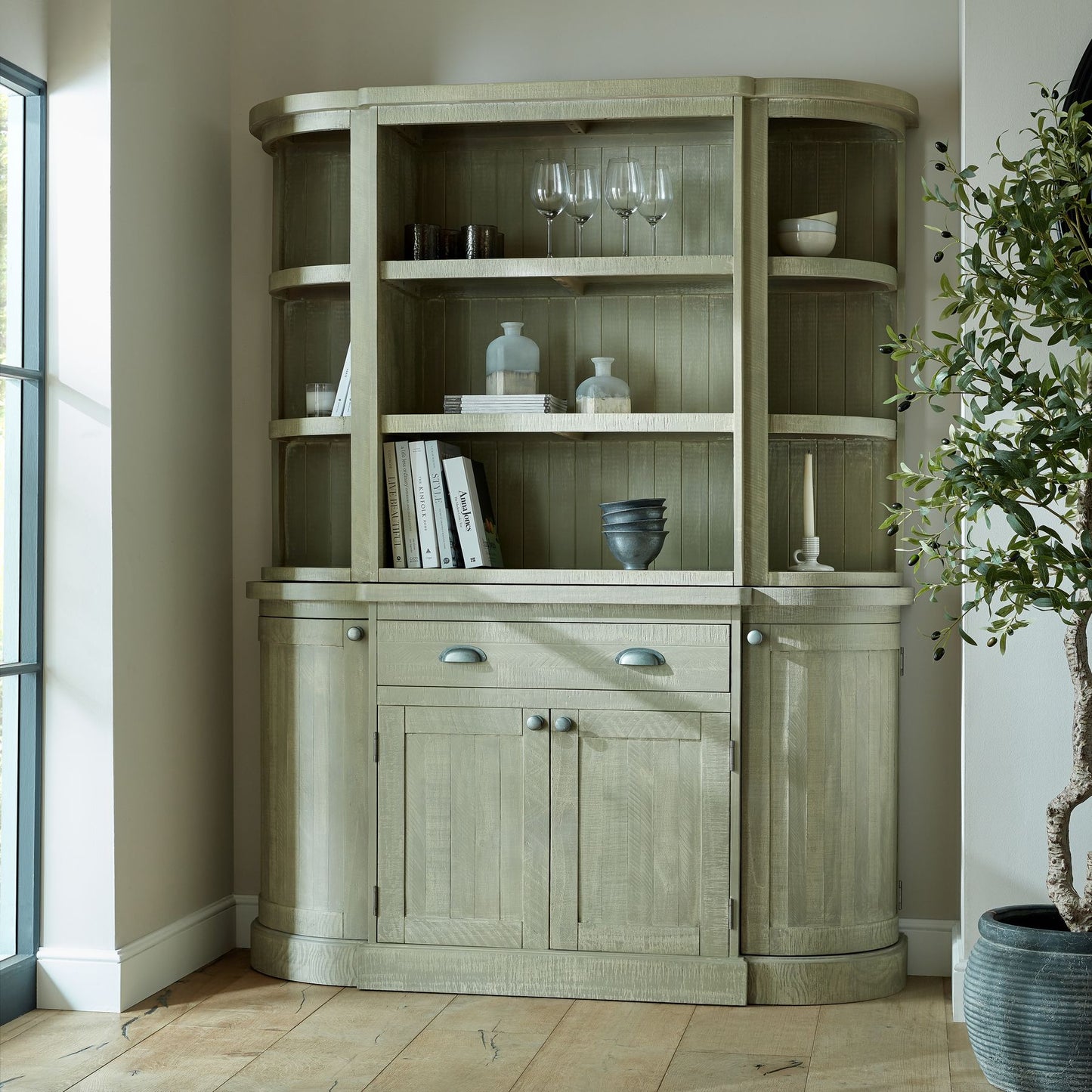 https://www.hill-interiors.com/images/giant/23447-d.jpg