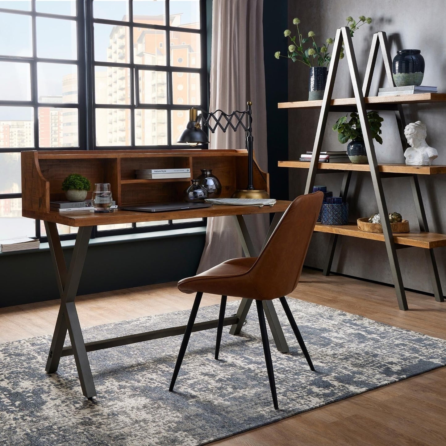 https://www.hill-interiors.com/images/giant/9031-b.jpg