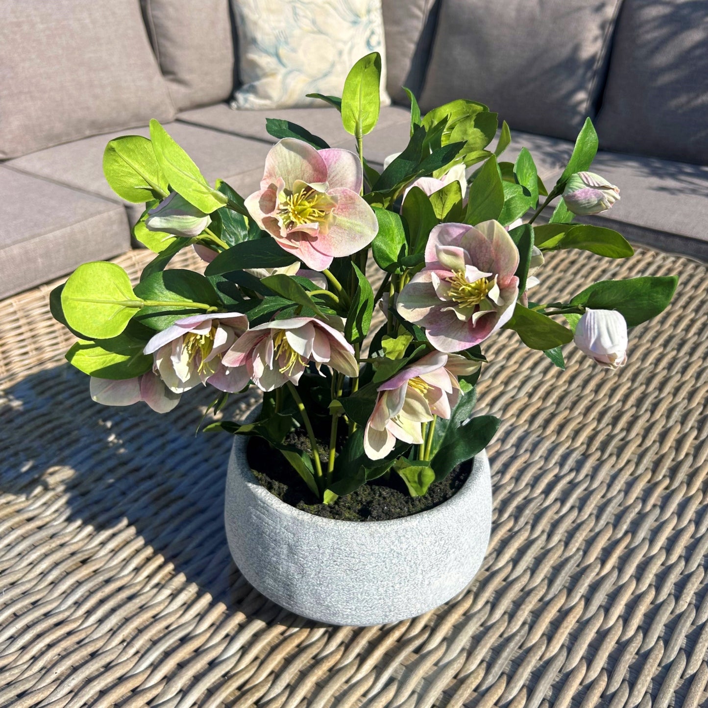 https://www.hill-interiors.com/images/giant/23765-b.jpg